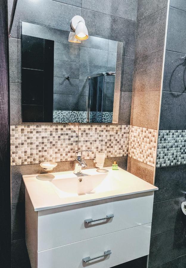 Hotel 5 Rooms Τυφλίδα Εξωτερικό φωτογραφία